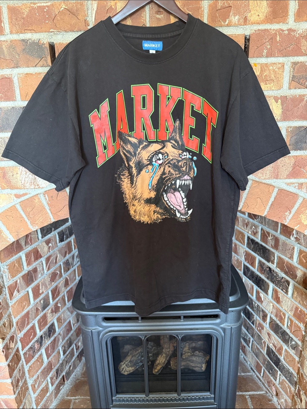 MARKET Beware Crying T-Shirt black men’s size large